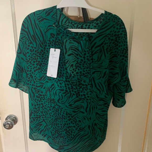 Cabi Purr blouse size small - Picture 3 of 5